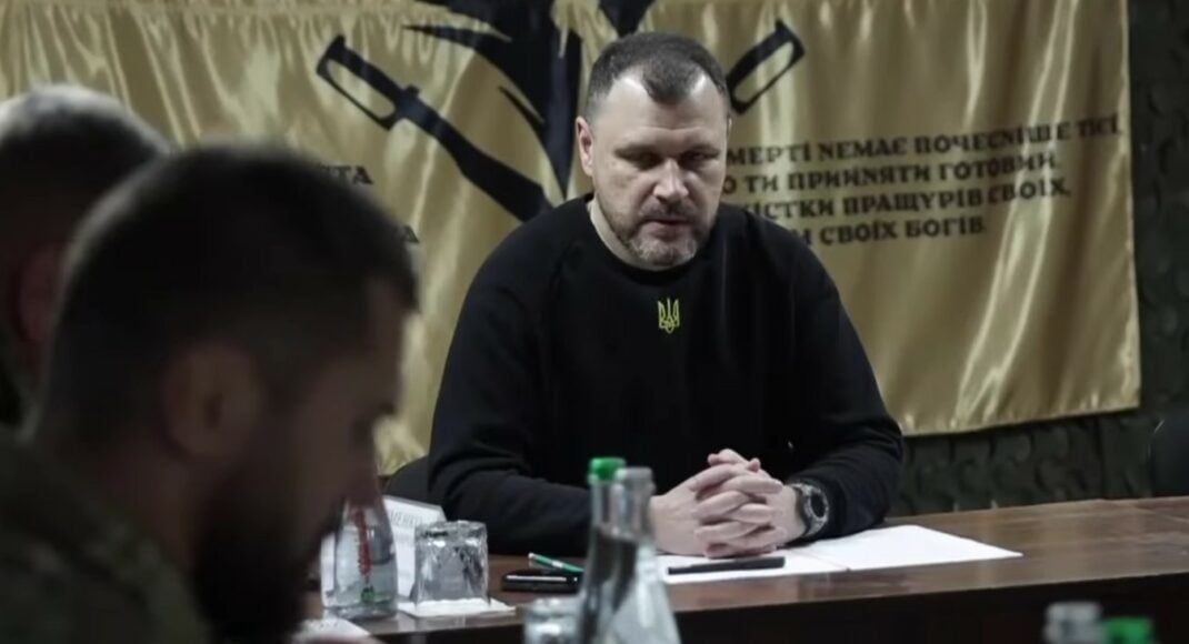 Міністр внутрішніх справ Клименко відвідав Донеччину: заслухав доповіді та вручив нагороди (відео)