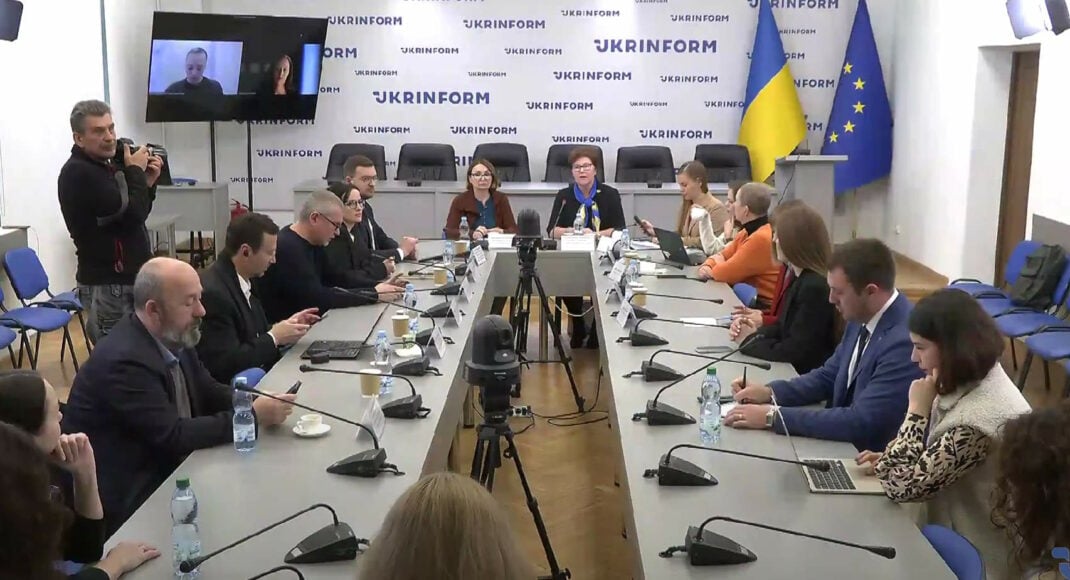 В Україні впроваджується проєкт з надання репарацій постраждалим від сексуального насильства: вже є виплати