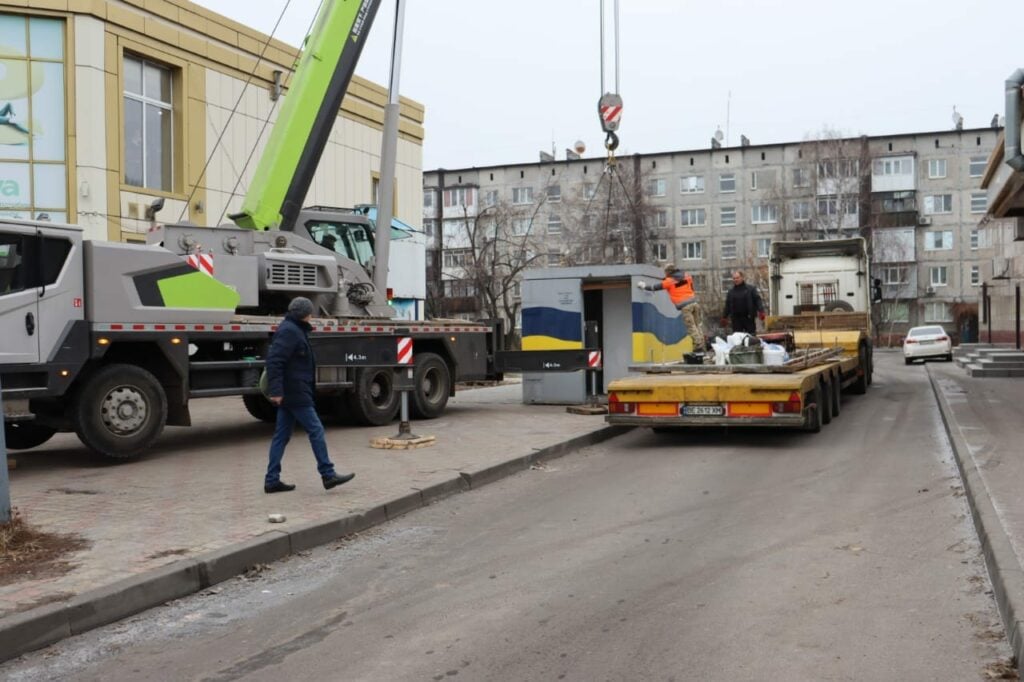 Добропільська громада отримала модульне укриття від благодійників