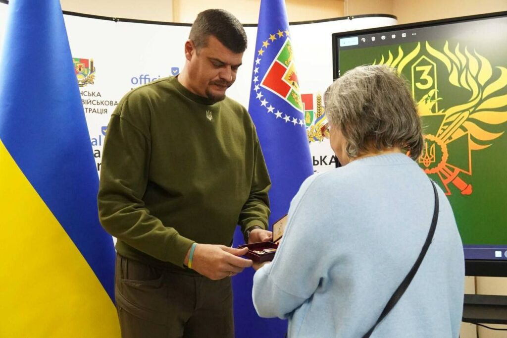 Лисогор вручив ордени "За мужність" III ступеня родинам загиблих Героїв