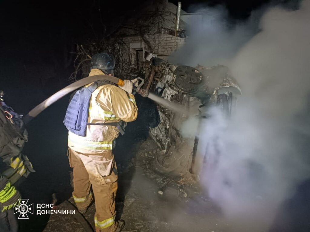 За прошедшие сутки в Лимане Донецкой области горели дома, автомобиль и газопровод