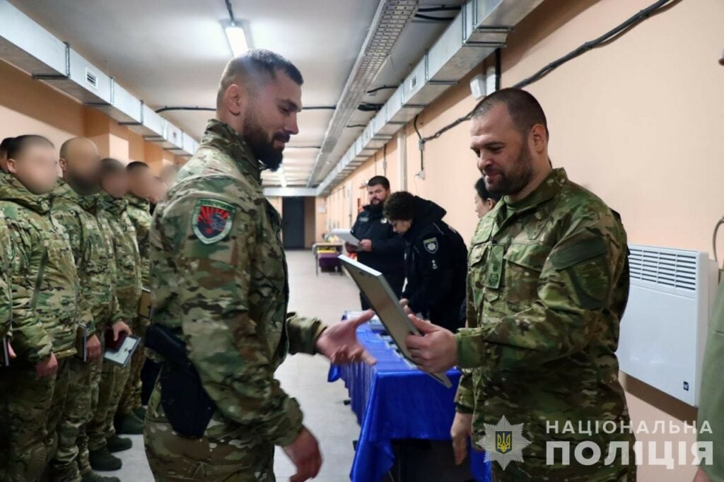 Заступник Голови Нацполіції України нагородив поліцейських, які несуть службу на Донеччині