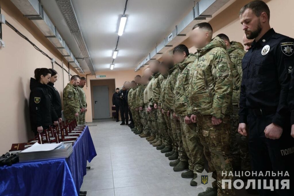 Заступник Голови Нацполіції України нагородив поліцейських, які несуть службу на Донеччині