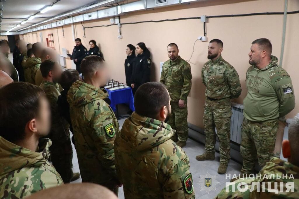 Заступник Голови Нацполіції України нагородив поліцейських, які несуть службу на Донеччині