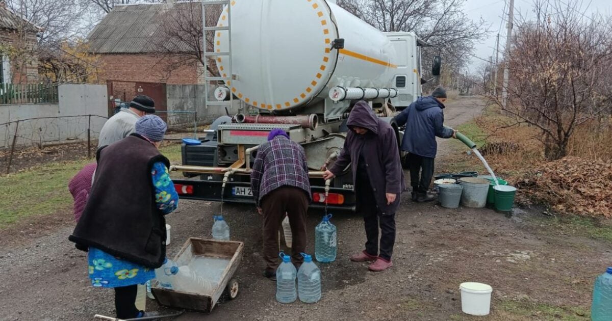 На Донеччині залишається 318 тис. цивільних, а виїхали майже 1,2 млн жителів