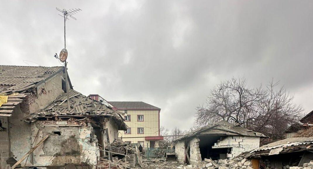 За добу війська завдали 3 100 ударів по лінії фронту та житловому сектору на Донеччині