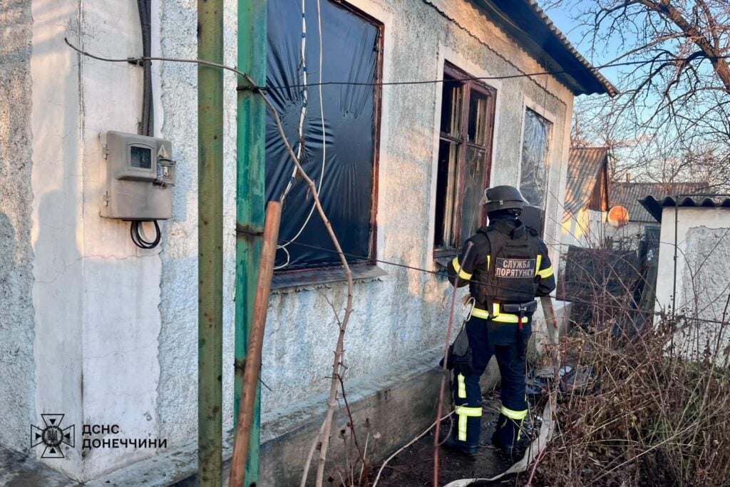 Минулої доби рятувальники Донеччини ліквідували 2 пожежі на території області