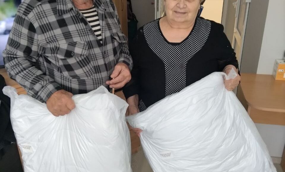 В Закарпатье переселенцы из Покровской громады получили помощь от благотворителей (фото)