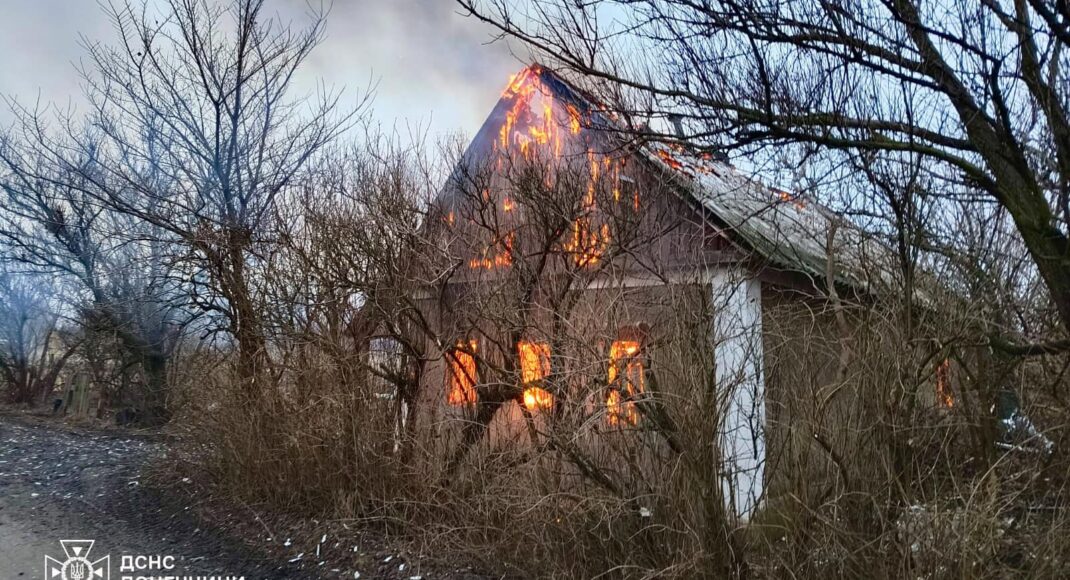 У Покровському районі минулої доби рятувальники ліквідували 2 пожежі (фото)