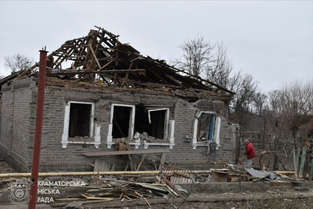 У міськраді Краматорська розповіли про наслідки ворожого обстрілу (фото)