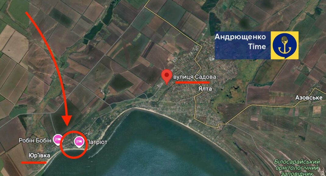 В районе оккупированного Мариуполя слышны взрывы
