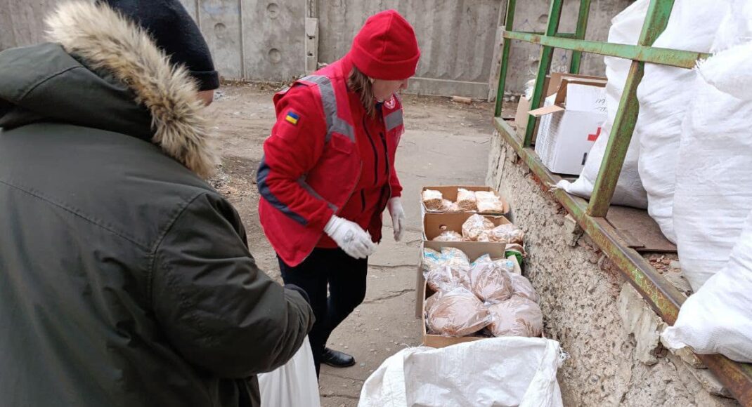 Жителі Дружківки отримали продуктову допомогу від організацій ТЧХУ (фото)