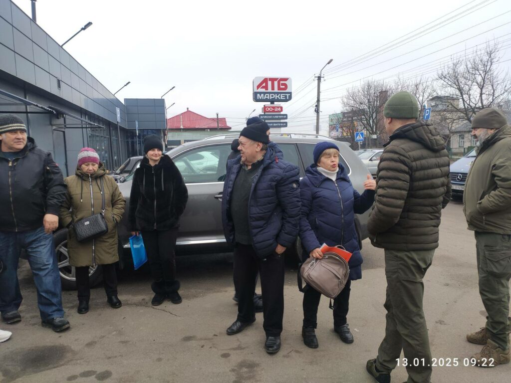 Жителі Очеретинської громади отримали продовольчі набори на Дніпропетровщині