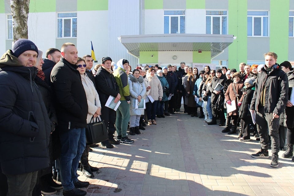 Чотири родини з Бахмута отримали тимчасове житло у відремонтованому гуртожитку на Житомирщині