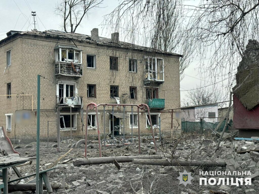 Поліцейські зафіксували 4127 ворожих обстрілів Донеччини за добу