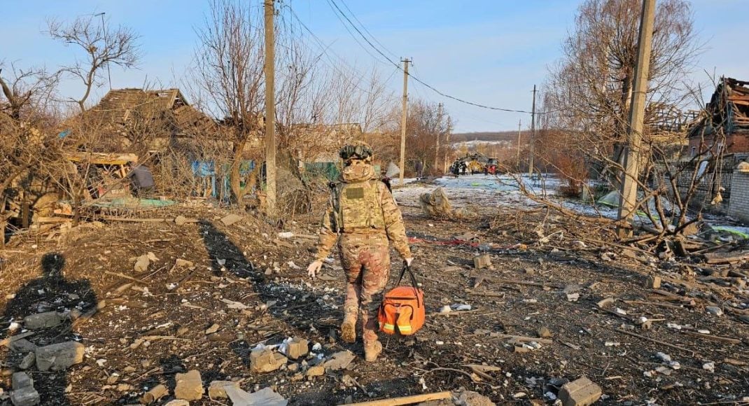 Полиция показала последствия обстрела Краматорска: количество пострадавших возросло (фото)