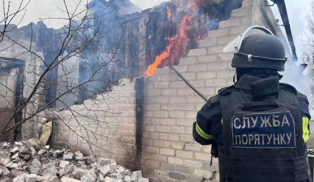 Спасатели ликвидировали пожар в Покровском районе (фото)