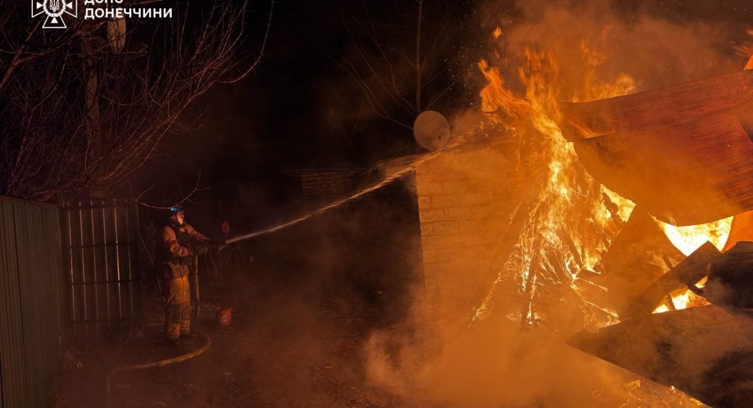 У Краматорському районі рятувальники ліквідували масштабну пожежу (фото)