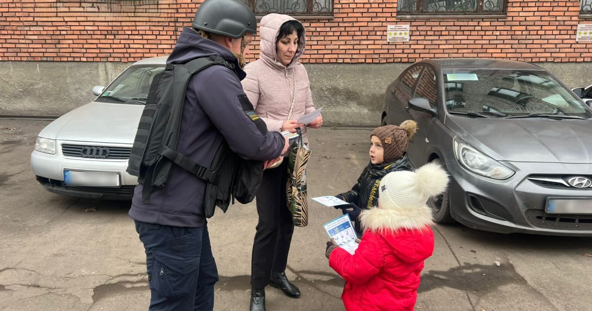 У 17 громадах Донеччини, що оголошені зоною активних бойових дій, досі живуть близько 43 тис. людей