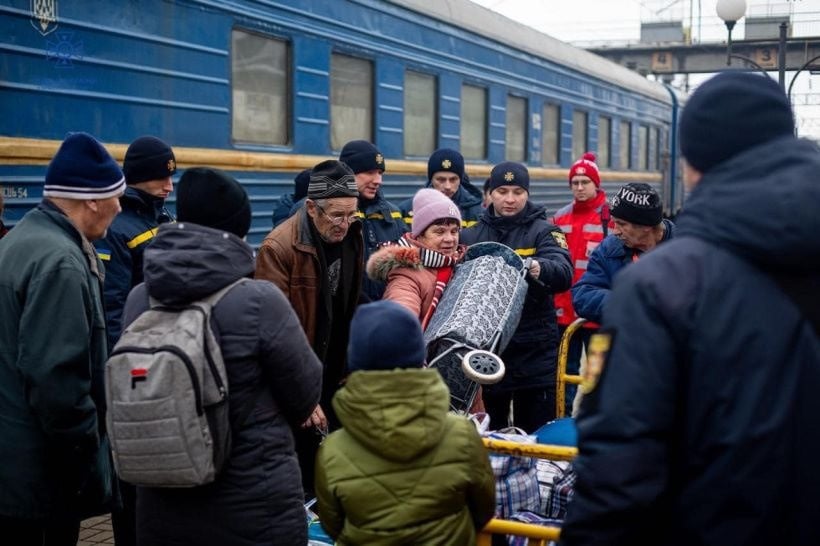 За тиждень з Донеччини виїхали 49 маломобільних громадян, а сьогодні евакуаційний поїзд відправився до Чернівців