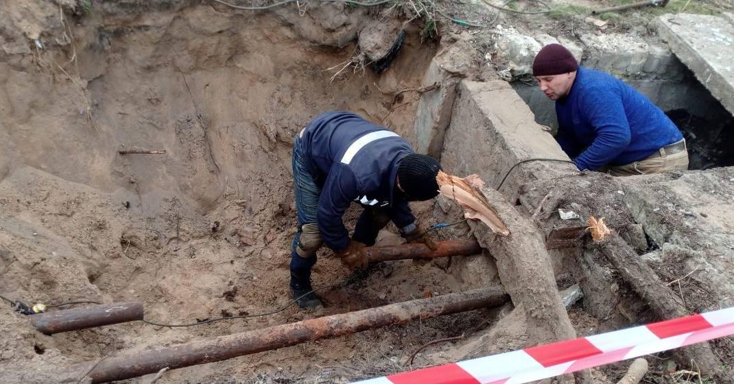 В оккупированном Северскодонецке из-за нехватки местных коммунальщиков теплосети ремонтируют россияне