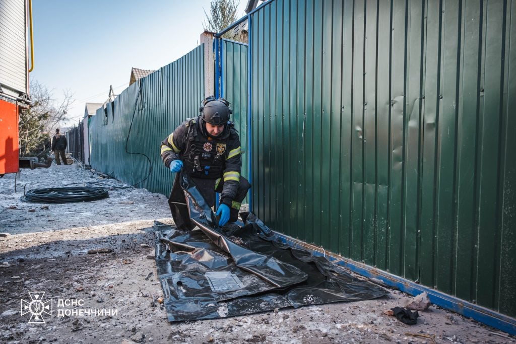 росіяни обстріляли Красноторку на Донеччини, є загиблі та поранені, зокрема діти