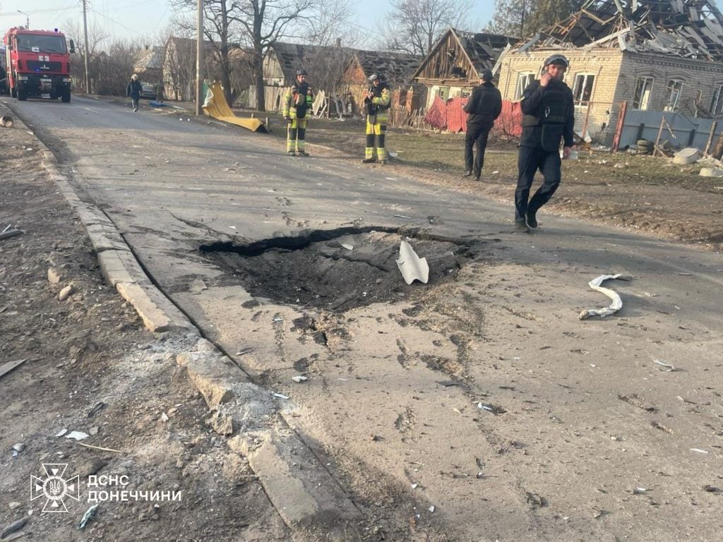 12 березня російські окупанти завдали нищівного удару по селищу Олексієво-Дружківка Краматорського району