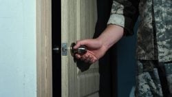 В оккупированном Мариуполе захватчики выдвинули "условия получения" краденых украинских квартир