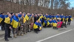 Ще 197 українських захисників звільнено з російського полону, зокрема важкопоранені (фото)