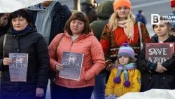 "ДЕ ТИ": у Києві відбулася акція вшанування загиблих у Драмтеатрі Маріуполя