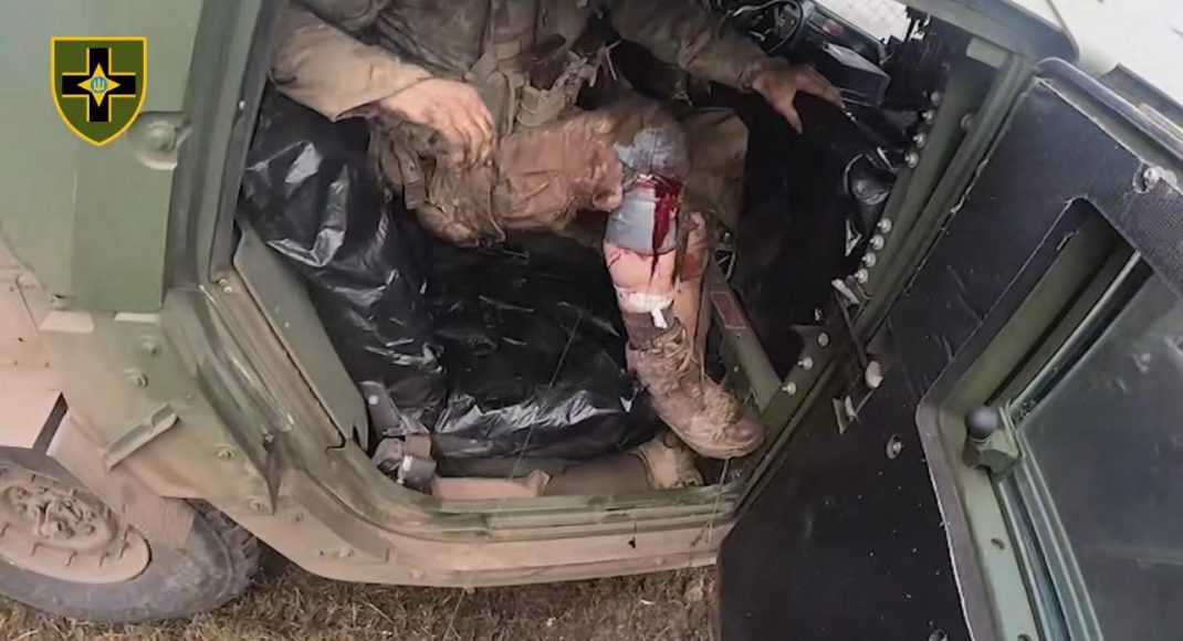 Воїни 28 ОМБр врятували побратимів під щільним обстрілом на Торецькому напрямку (відео)