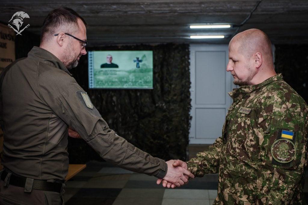 П’ятеро бійців Слов’янської бригади НГУ нагороджені знаками пошани «Захиснику Луганщини»