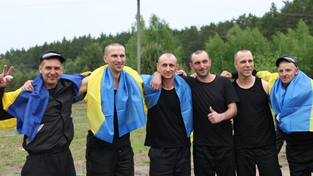 Третю частина обміну тисячу на тисячу завершено