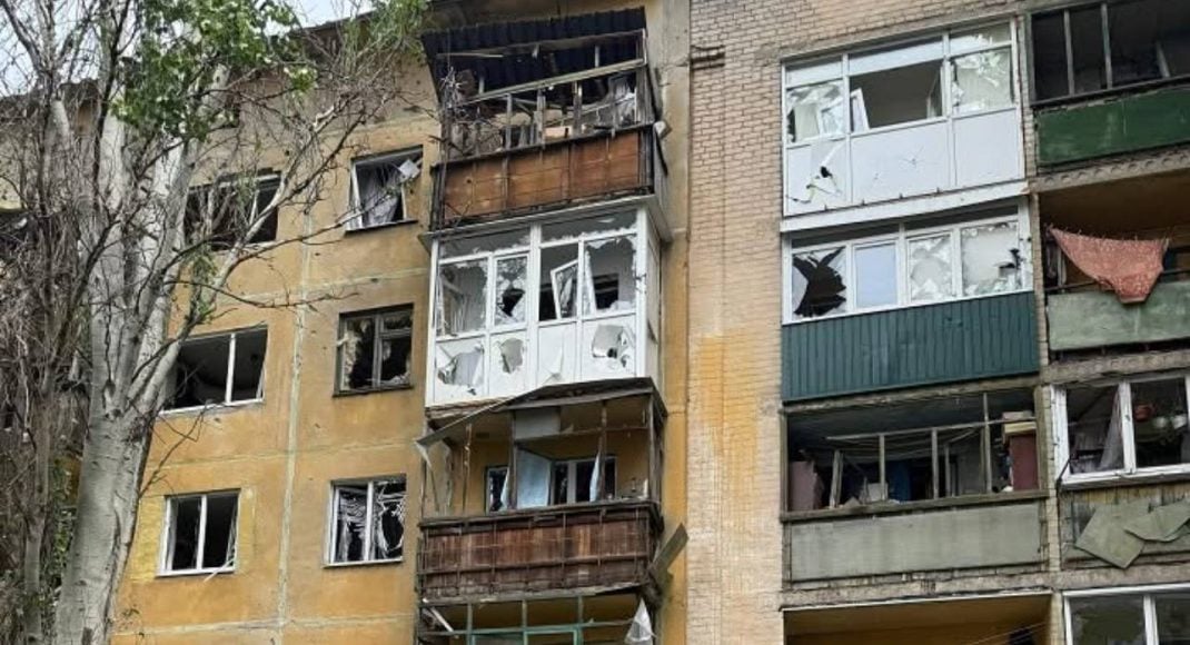 У Костянтинівці поранено мирних жителів, пошкоджено десятки будівель (фото)