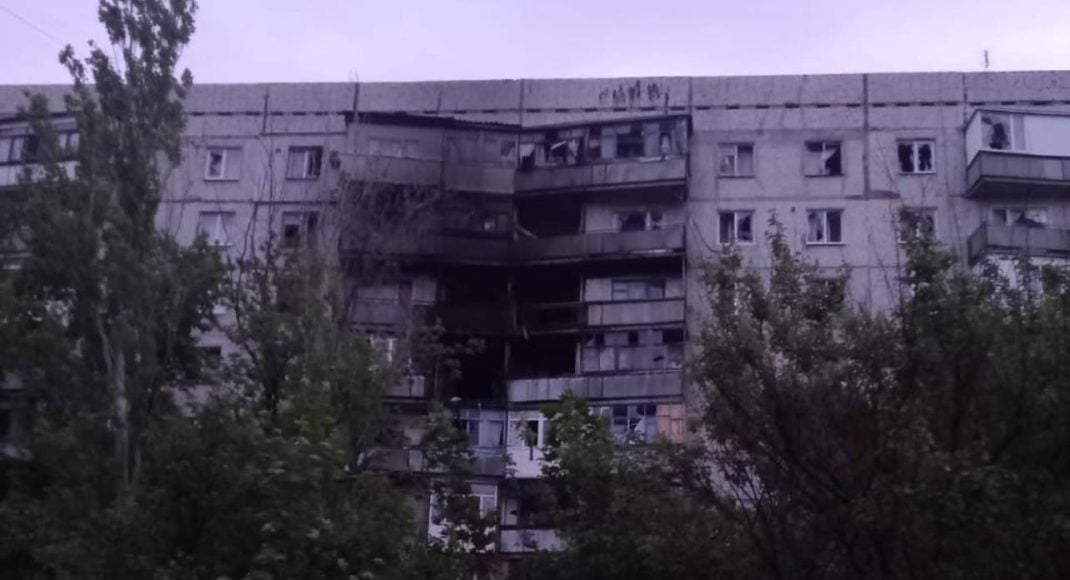 У Костянтинівці внаслідок обстрілу виникли пожежі у двох дев’ятиповерхівках