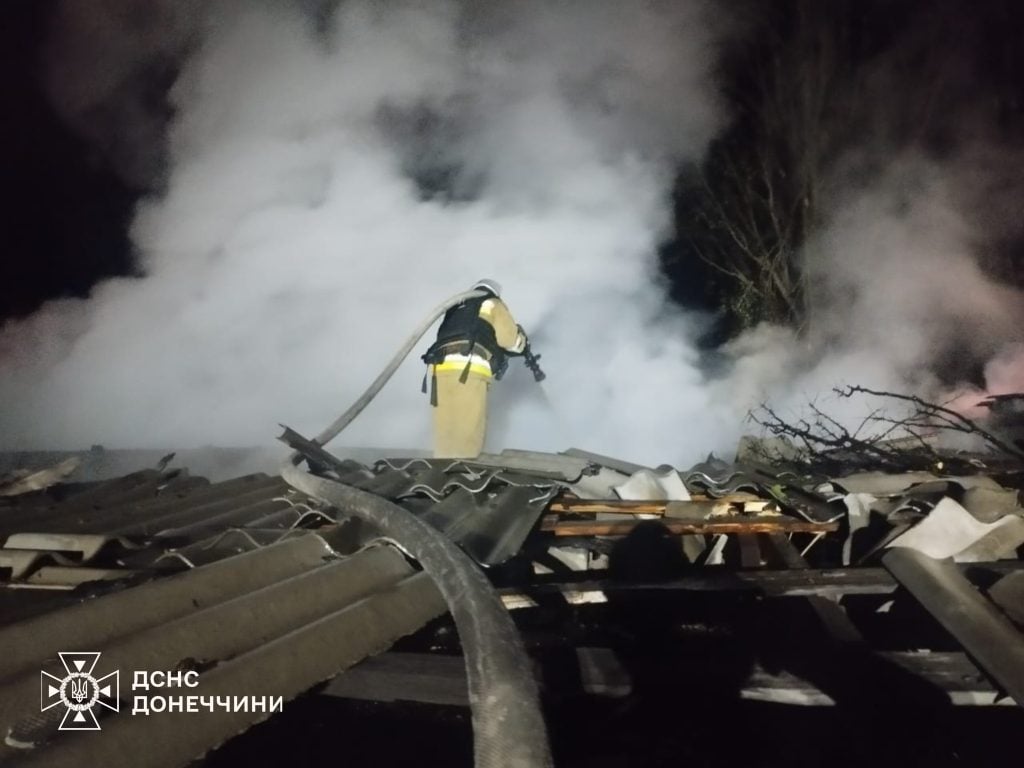 В Новодонецкой общине на Донетчине огнеборцы ликвидировали масштабные пожары, ранены