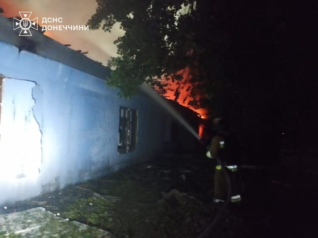 В Новодонецкой общине на Донетчине огнеборцы ликвидировали масштабные пожары, ранены