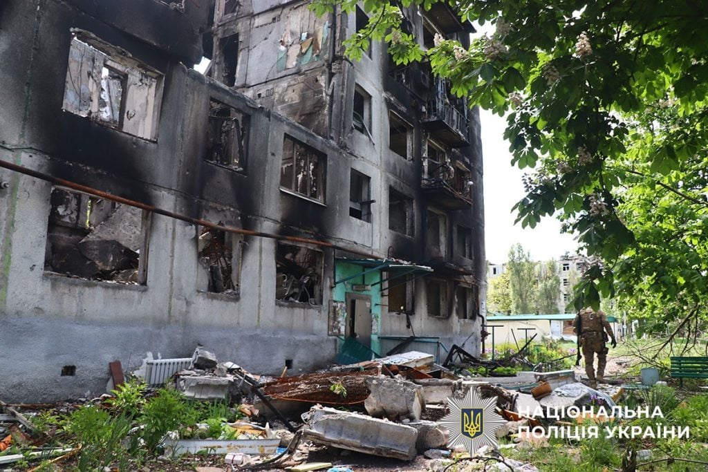 У Покровську під постійними обстрілами, без електрики