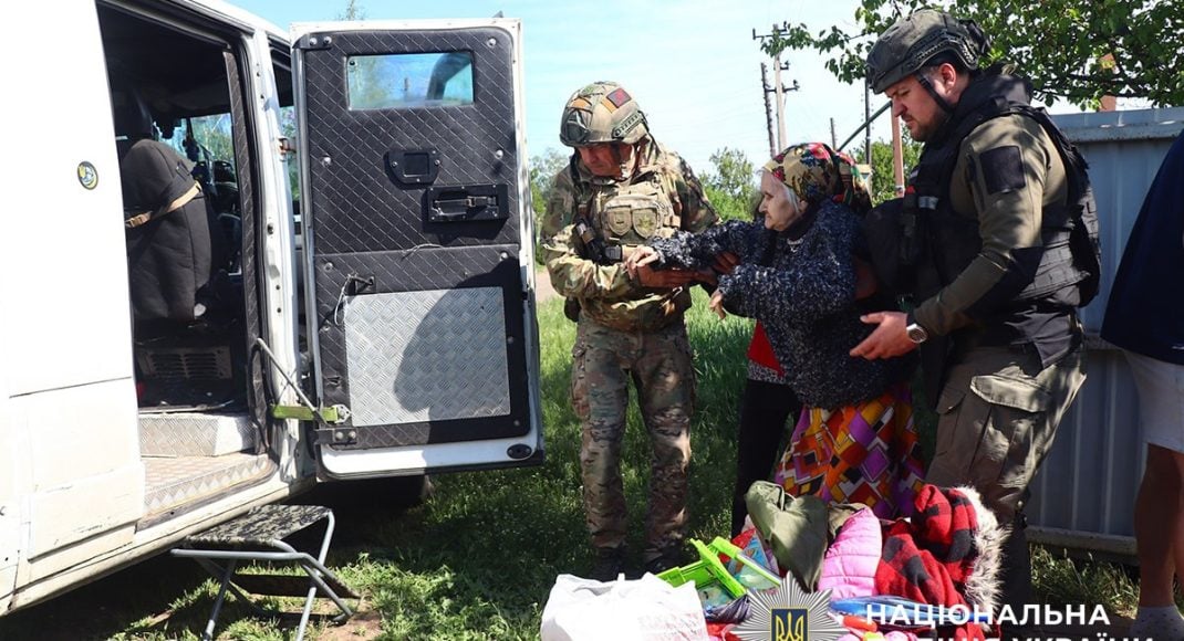 На Донеччині знизилася інтенсивність евакуації та визначилися з дорогами із захисними антидроновими сітками