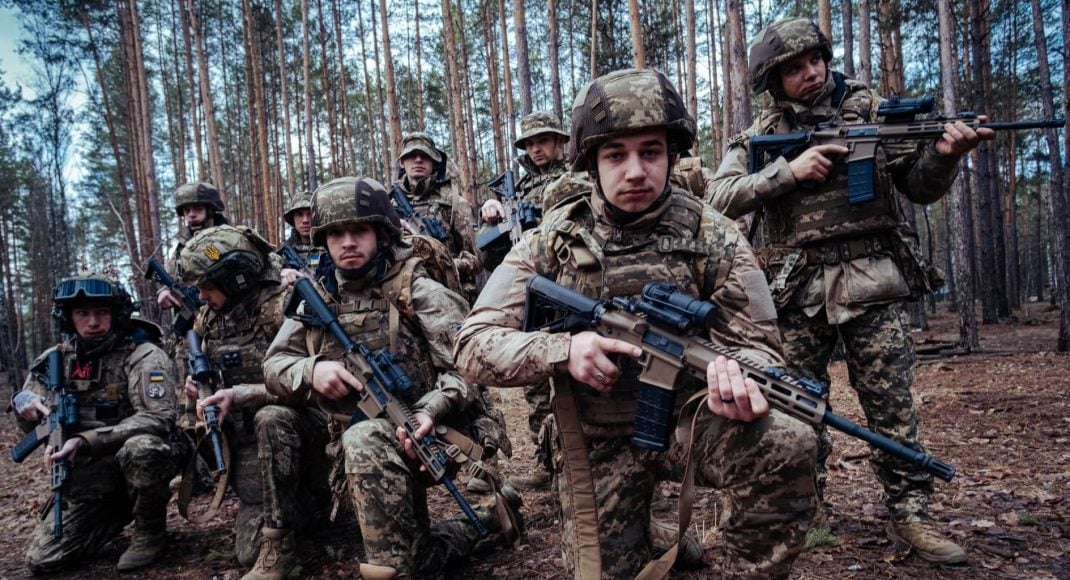 Денісова розповіла, як відбувається отримання грошової винагороди за укладення контракту "18-24", та які є нюанси