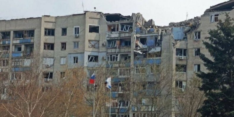 Жители оккупированного Лисичанска жалуются, что россия не помогает восстанавливать жилье