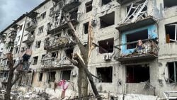 На Донеччині російська бойова авіація скинула на цивільних 18 бомб: зруйновано 56 житлових будинків (фото)