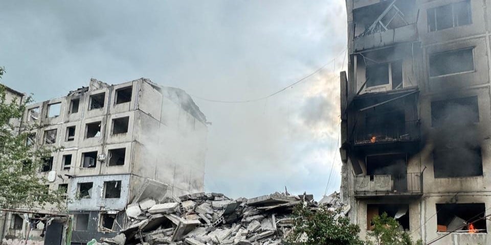 На Донеччині російська бойова авіація скинула на цивільних 18 бомб: зруйновано 56 житлових будинків (фото)