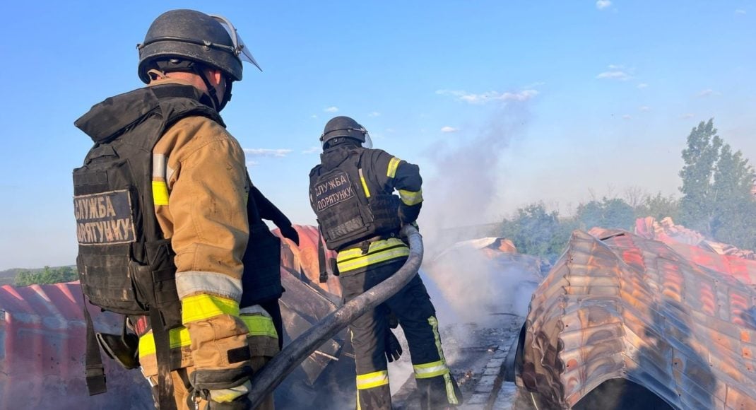 На Донеччині рятувальники ліквідували наслідки російських дронових атак у 4 громадах (фото)