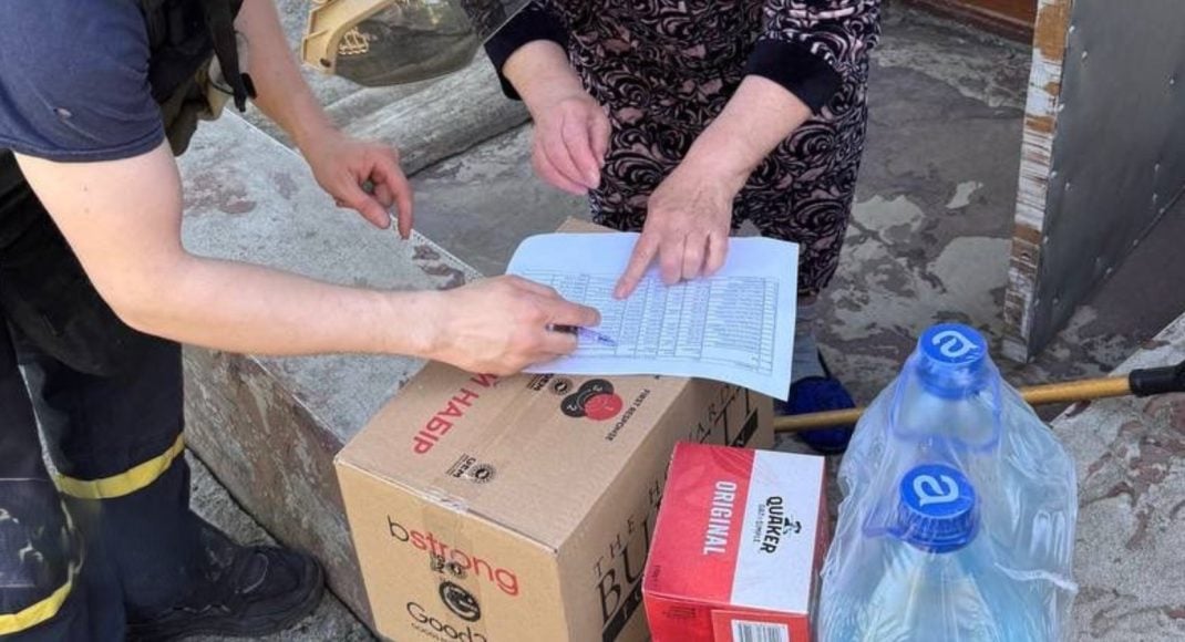 Маломобільні жителі Миколаївки та Добропілля адресно отримали 11,5 тонн гуманітарної допомоги (фото)