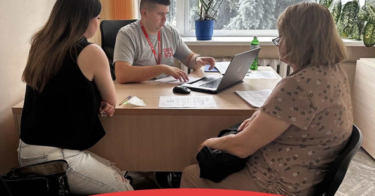 "Схід SOS" запускає щотижневі юридичні консультації для ВПО з Донеччини, які перемістилися до Дніпропетровщини