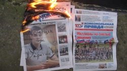 Символи українського спротиву поширюють в Донецьку і Жданівці