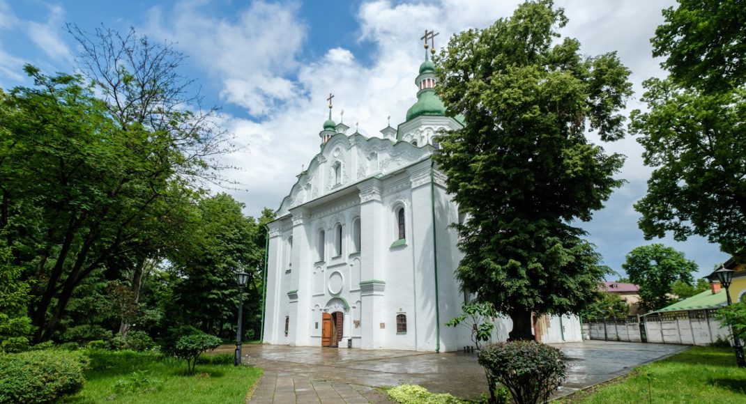 В Кирилловской церкви в Киеве ждут жителей Луганщины