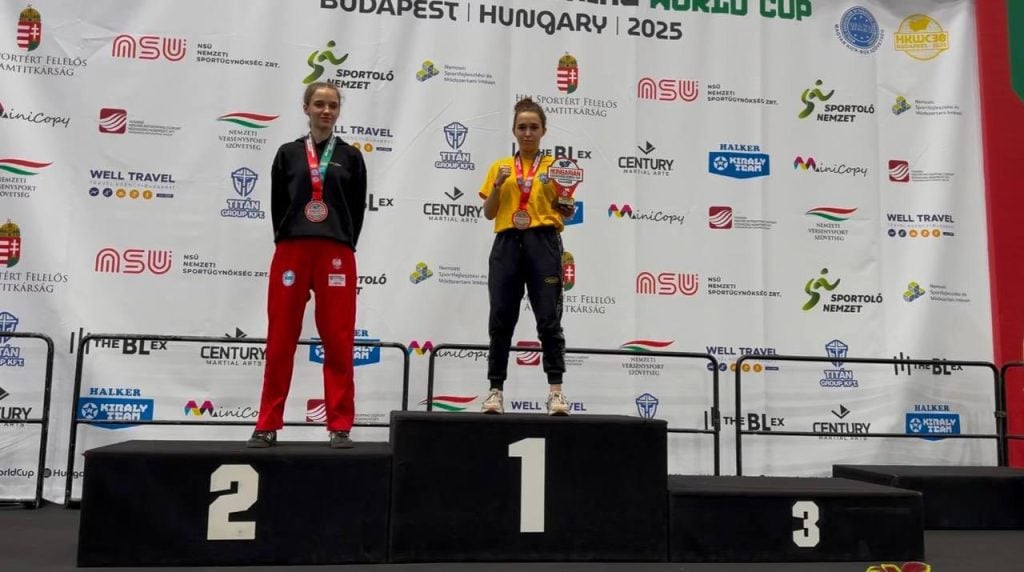 Спортсменка з Донеччини здобула "золото" на Кубку світу з кікбоксингу і вийшла до рингу з прапором Курахового