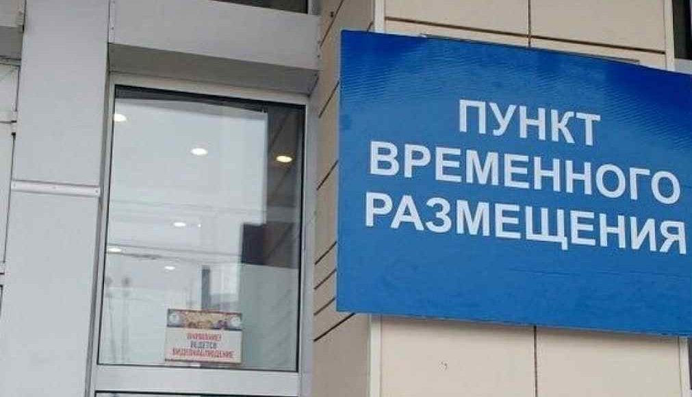 На улицу с вещами: на оккупированной Луганщине, людей, чье жилье разрушили россияне, выселяют из общежитий (видео)